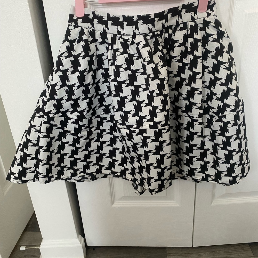 Express Black and White A-Line Skirt